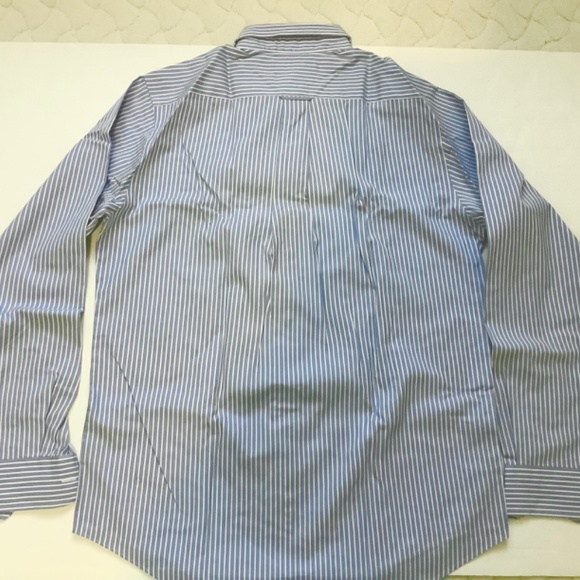 Croft & Barrow Men’s Striped Button Down Dress Shirt - Picture 4 of 10
